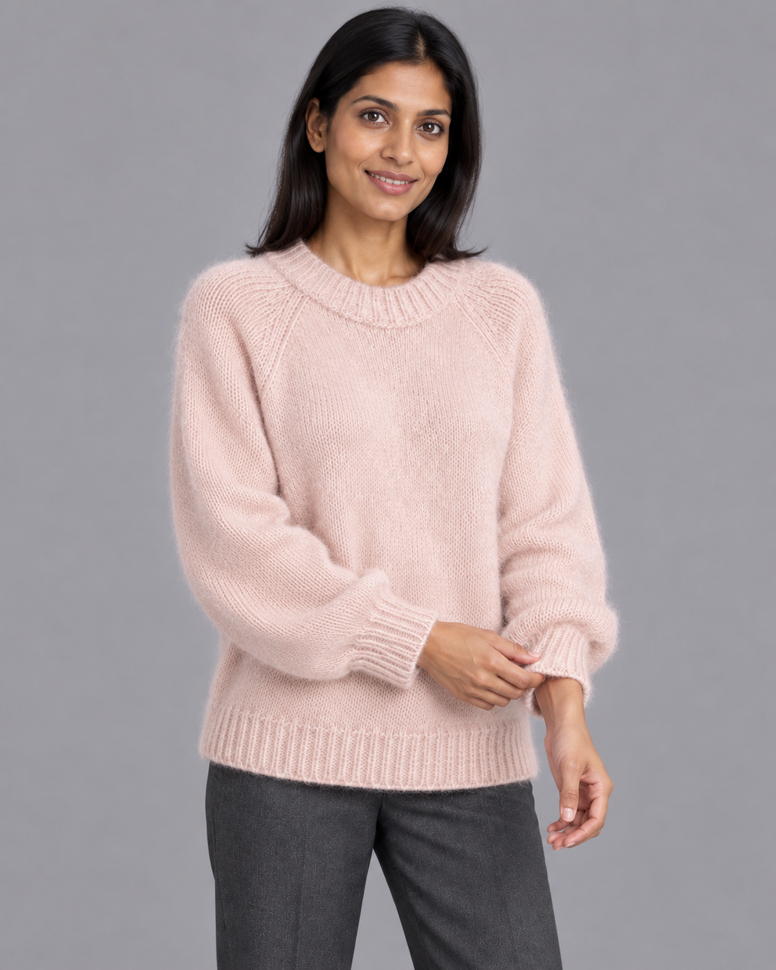 Women's Knitted Jumper - Fluffy Crew Neck Relaxed Fit Raglan Sleeve