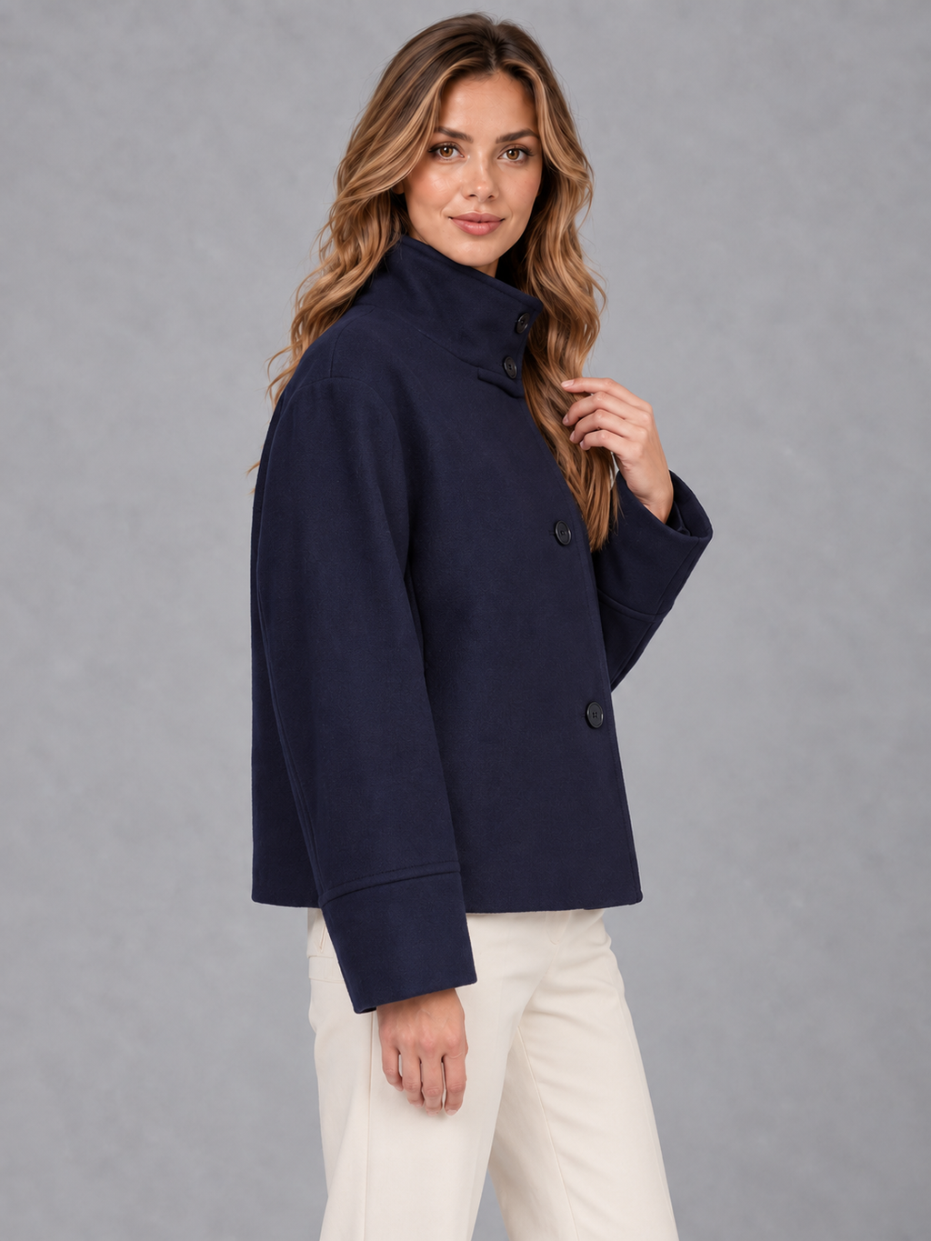 Women's cropped winter coat in navy 2